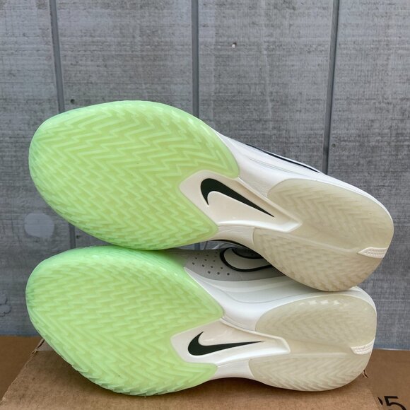 Nike GT Cut 3 Sail Vapor Green Size 10.5 Men Basketball Shoes BRAND NEW main image 8